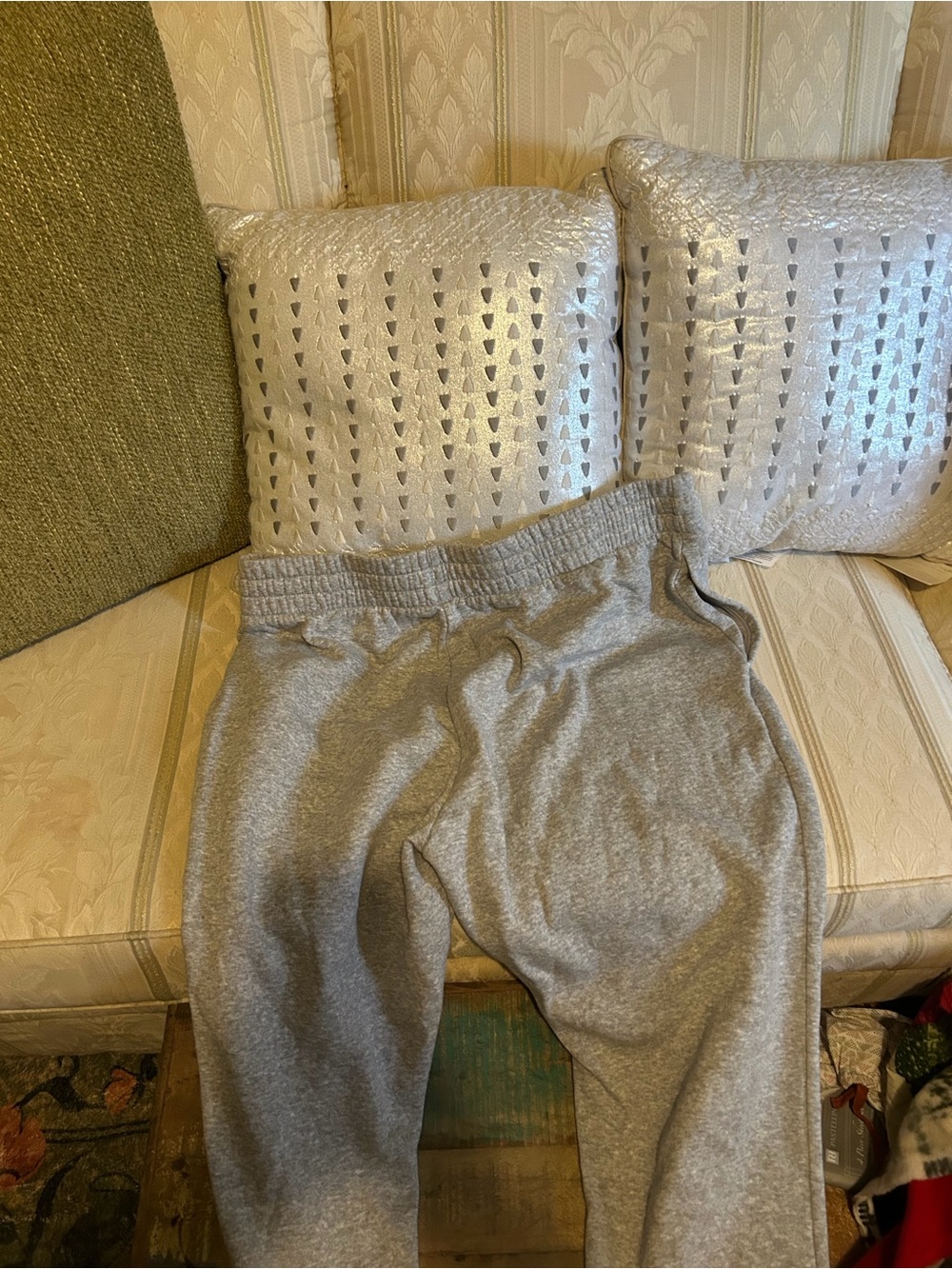 Under Armour Men's Gray Sweatpants - Lightweight Joggers